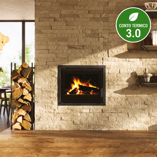 Firepocket 60 Evo in ghisa ambientato con icona Conto Termico 3.0